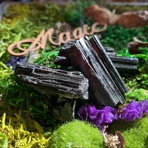 🔮 1 Raw Black Tourmaline Stick